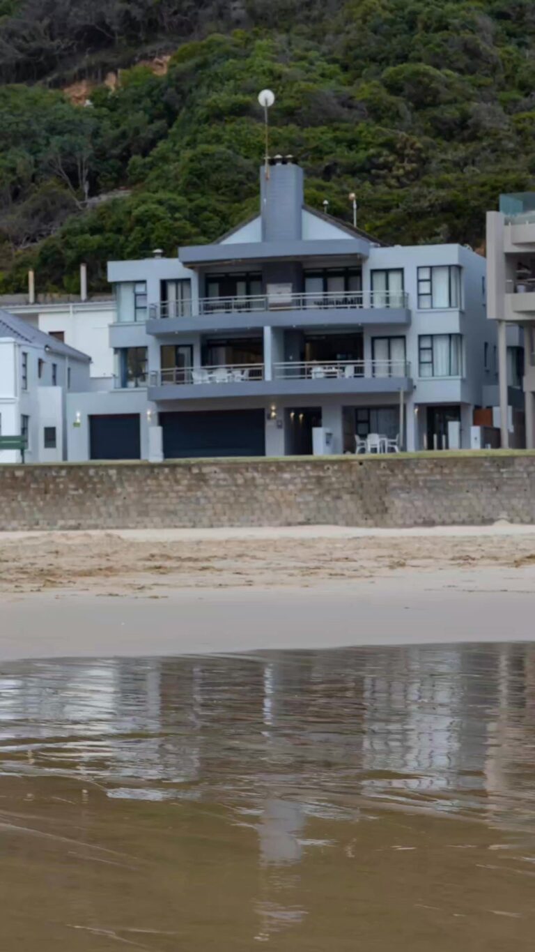 Instagram post from makariosonsea. This post is in position 6.